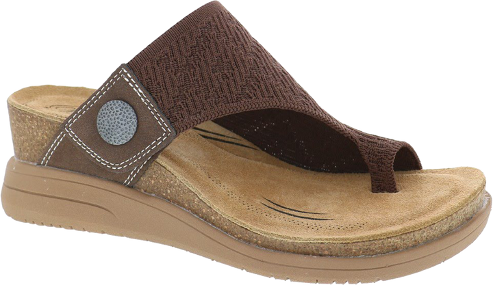 Quarter turn view Women's Birkenstock Footwear style name Summer in color Brown. Sku: 4035246