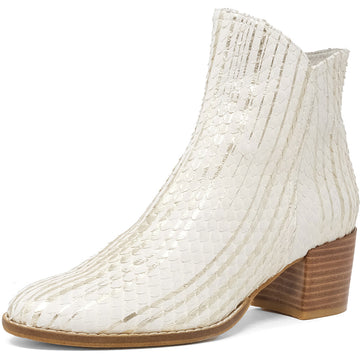Women's Django & Juliette Mockas in Almond Metalllic Cut Leather. Sku: DJ12670MSW18